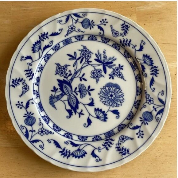 Blue Elbe By Sanyo Porcelain Plates Dinner Salad Bowl Blue Onion Floral Design - Picture 6 of 15